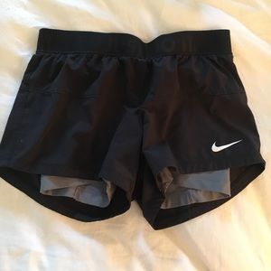 NIKE SHORT!